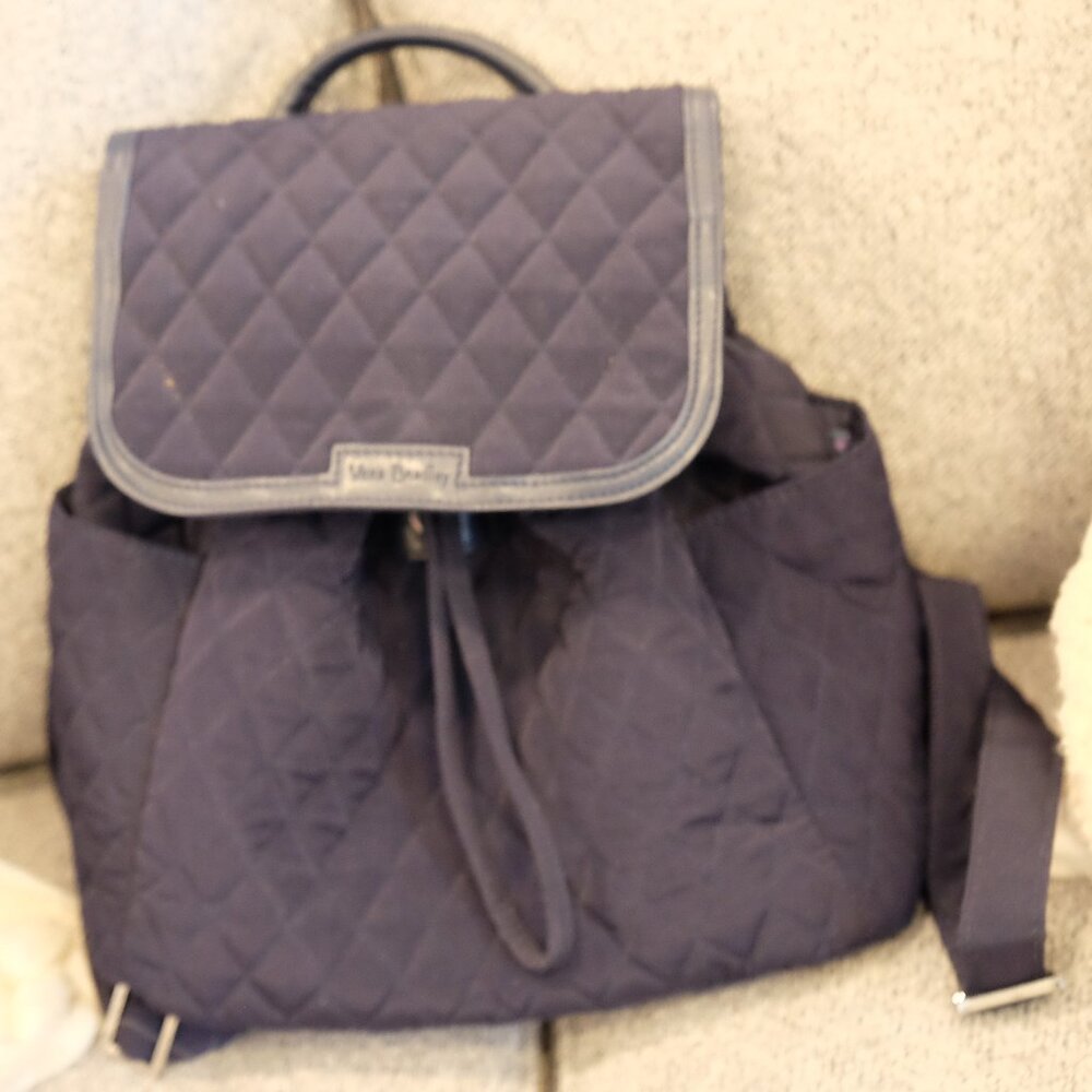 Vera Bradley Quilted Medium Backpack – Navy Quilted, Like New